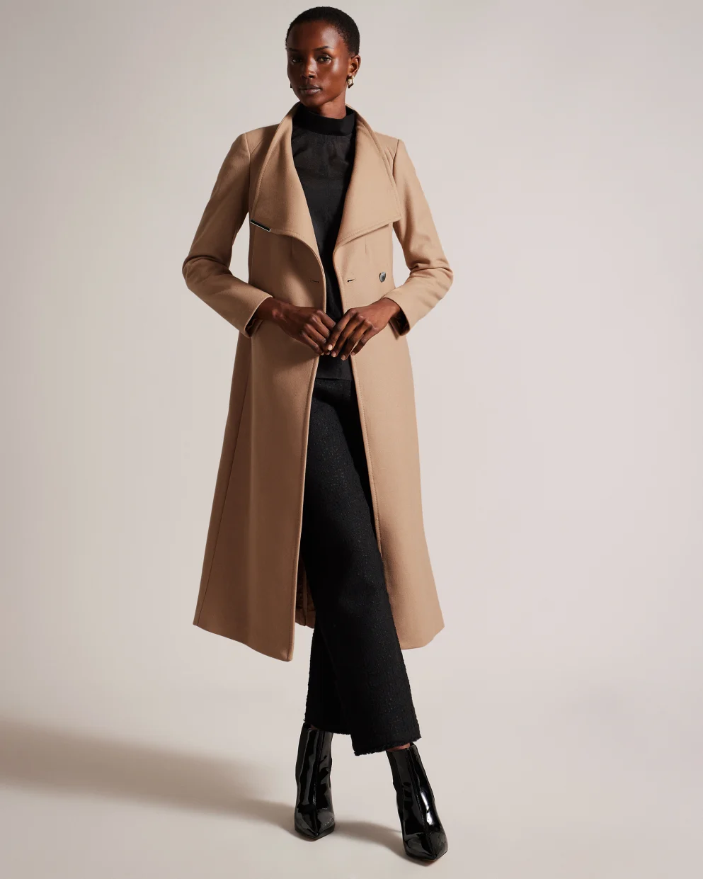 TED BAKER ROSELL LONG LENGTH WOOL WRAP CAMEL