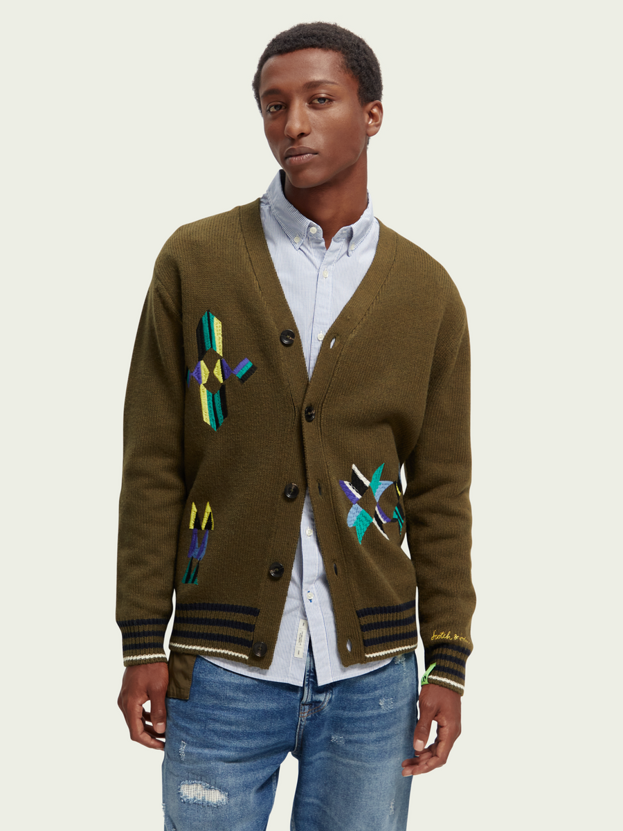 SCOTCH & SODA - PATCHED-ON ARTWORK V-NECK CARDIGAN COMBO A