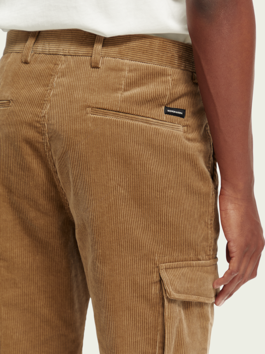 SCOTCH & SODA - STUART CORDUROY CARGO PANT SAND